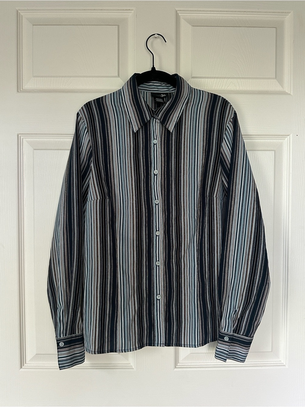 Men's Striped Button-Up Shirt in Black & Gray EUC